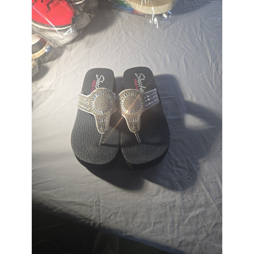 Skechers Rhinestone Flip Flops Black with Embellished Straps